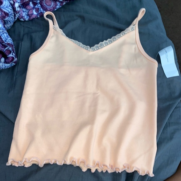 Peach colored lace trim cami - Picture 2 of 3